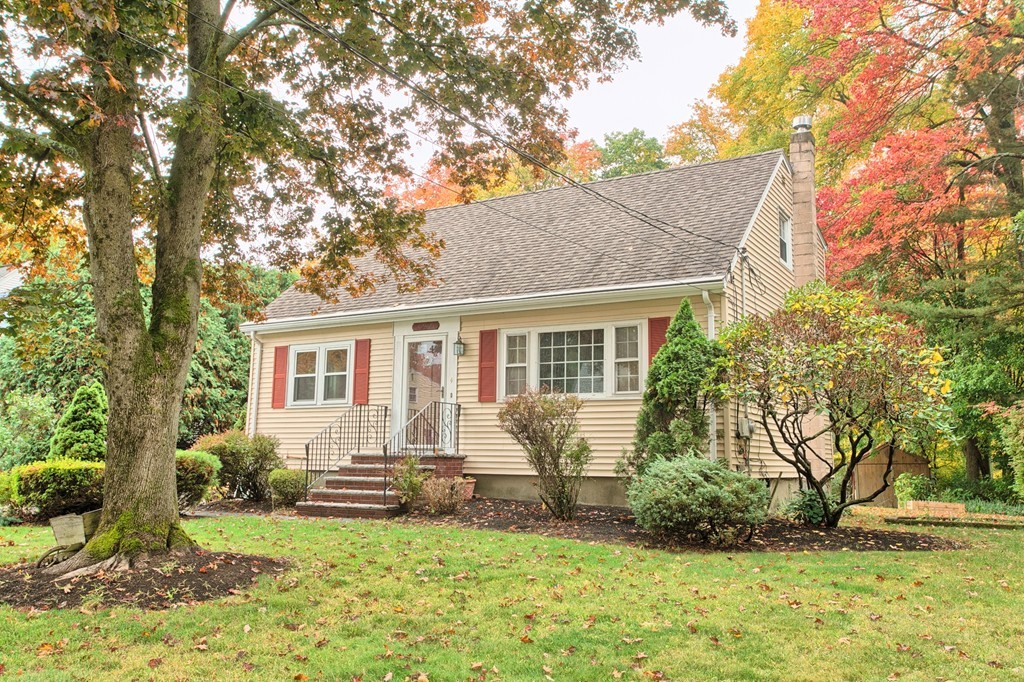 4 Violet Road Burlington, MA 01803 - Photo 1 of 30 Gallery Image 1