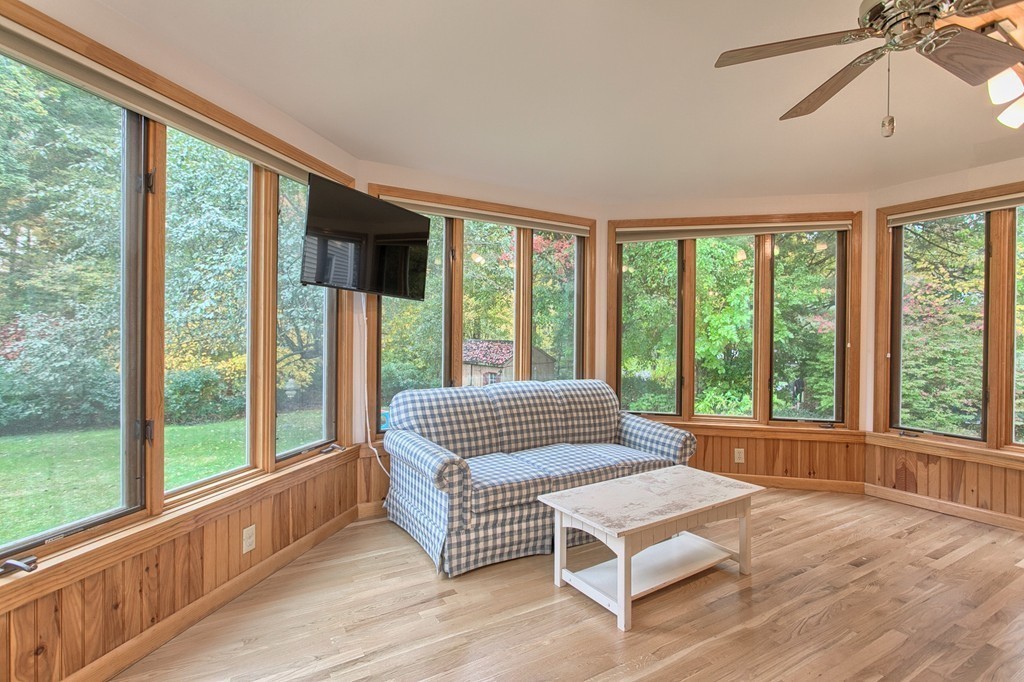 4 Violet Road Burlington, MA 01803 - Photo 14 of 30 Gallery Image 14
