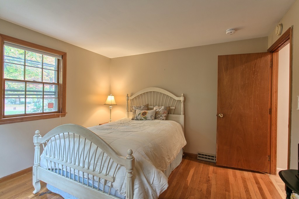 4 Violet Road Burlington, MA 01803 - Photo 17 of 30 Gallery Image 17