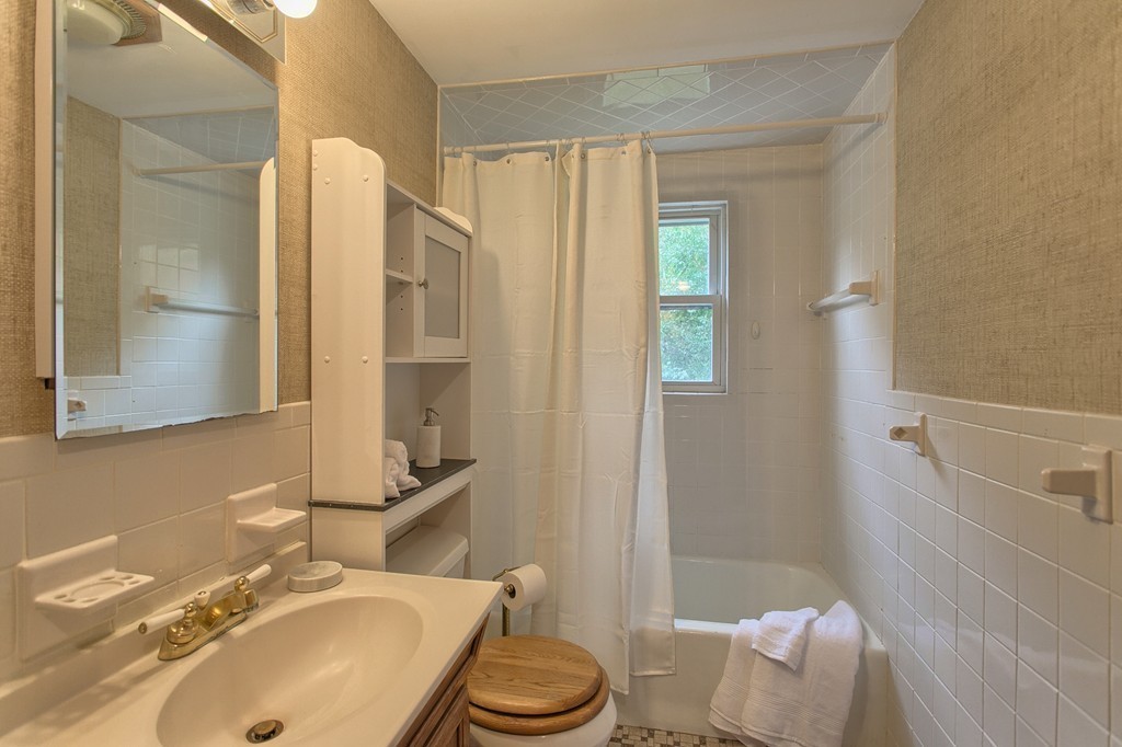 4 Violet Road Burlington, MA 01803 - Photo 21 of 30 Gallery Image 21