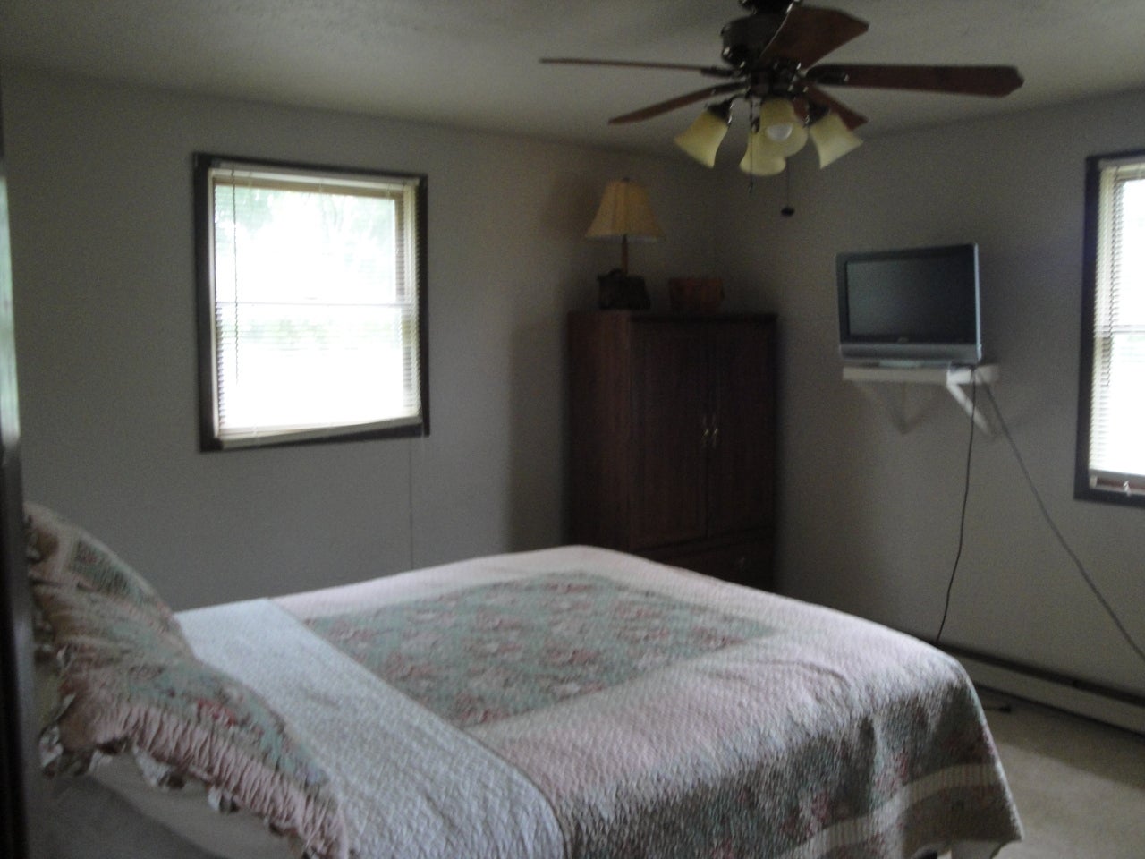 1 Rt Marlinton, WV 24954 - Photo 10 of 13 Master Bedroom
