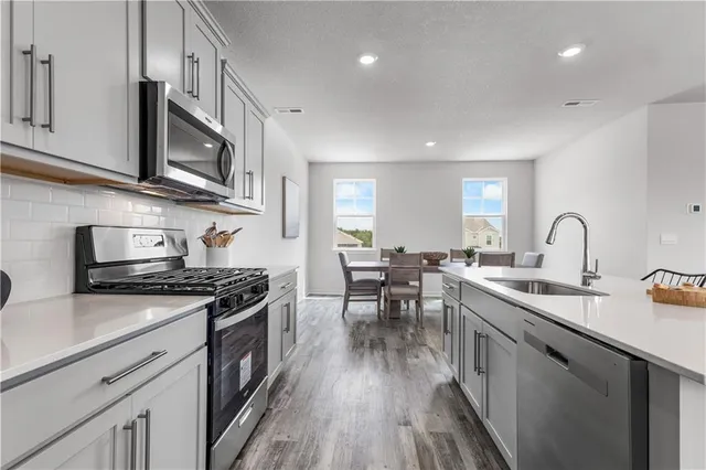 $374,990 | 5000 Northwest 141st Street, Platte City, MO 64079