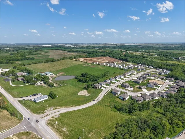 $374,990 | 5000 Northwest 141st Street, Platte City, MO 64079