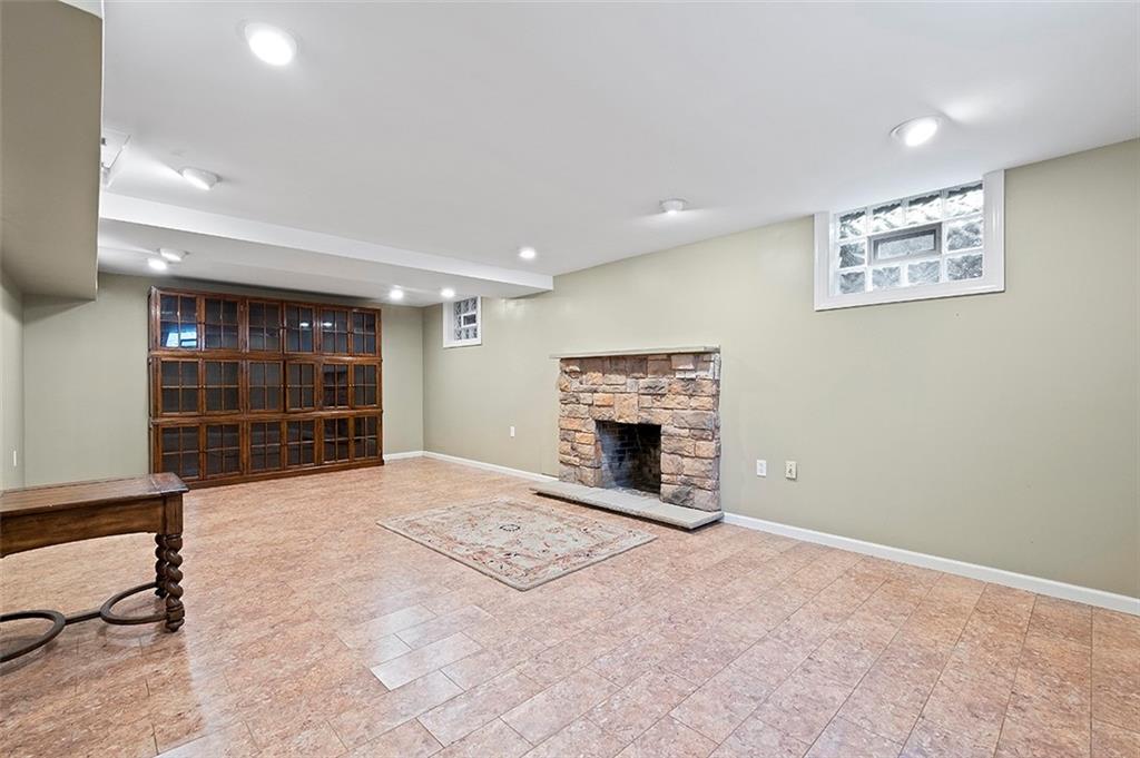 820 Elm Spring Road Pittsburgh, PA 15243 - Photo 16 of 22 Gallery Image 16