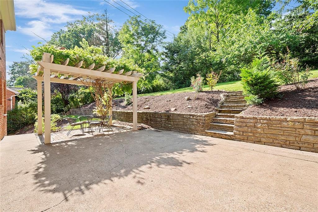 820 Elm Spring Road Pittsburgh, PA 15243 - Photo 20 of 22 Gallery Image 20