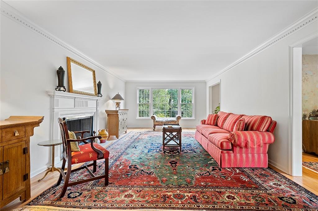 820 Elm Spring Road Pittsburgh, PA 15243 - Photo 3 of 22 Gallery Image 3