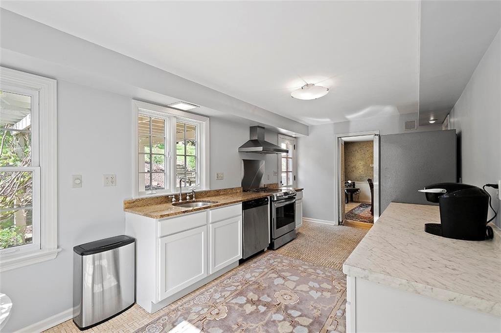 820 Elm Spring Road Pittsburgh, PA 15243 - Photo 7 of 22 Gallery Image 7