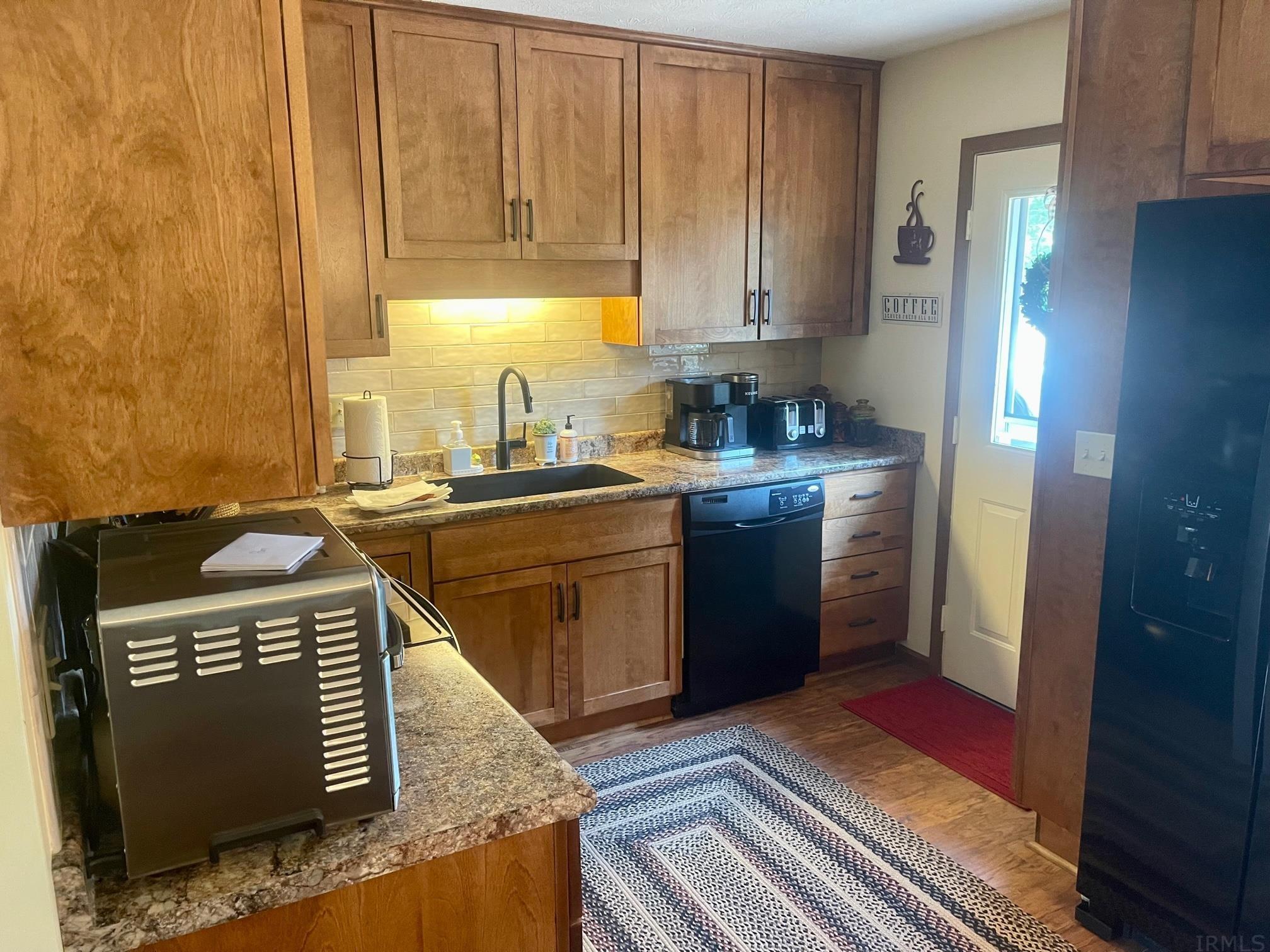 470 County Line Road Markle, IN 46770 - Photo 4 of 11 Gallery Image 4