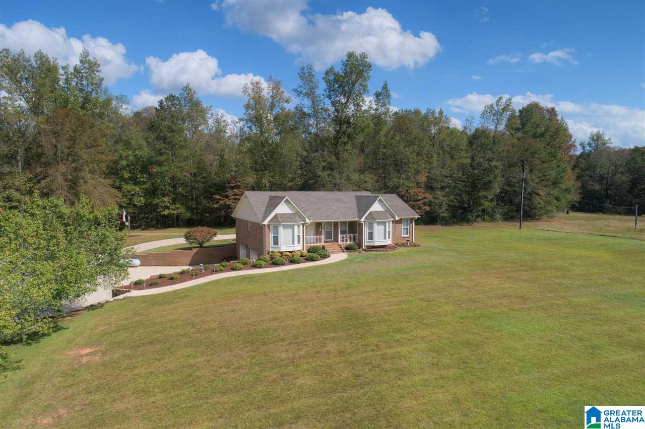 330 Conelia Lane Hayden, AL 35079 - Photo 1 of 38
