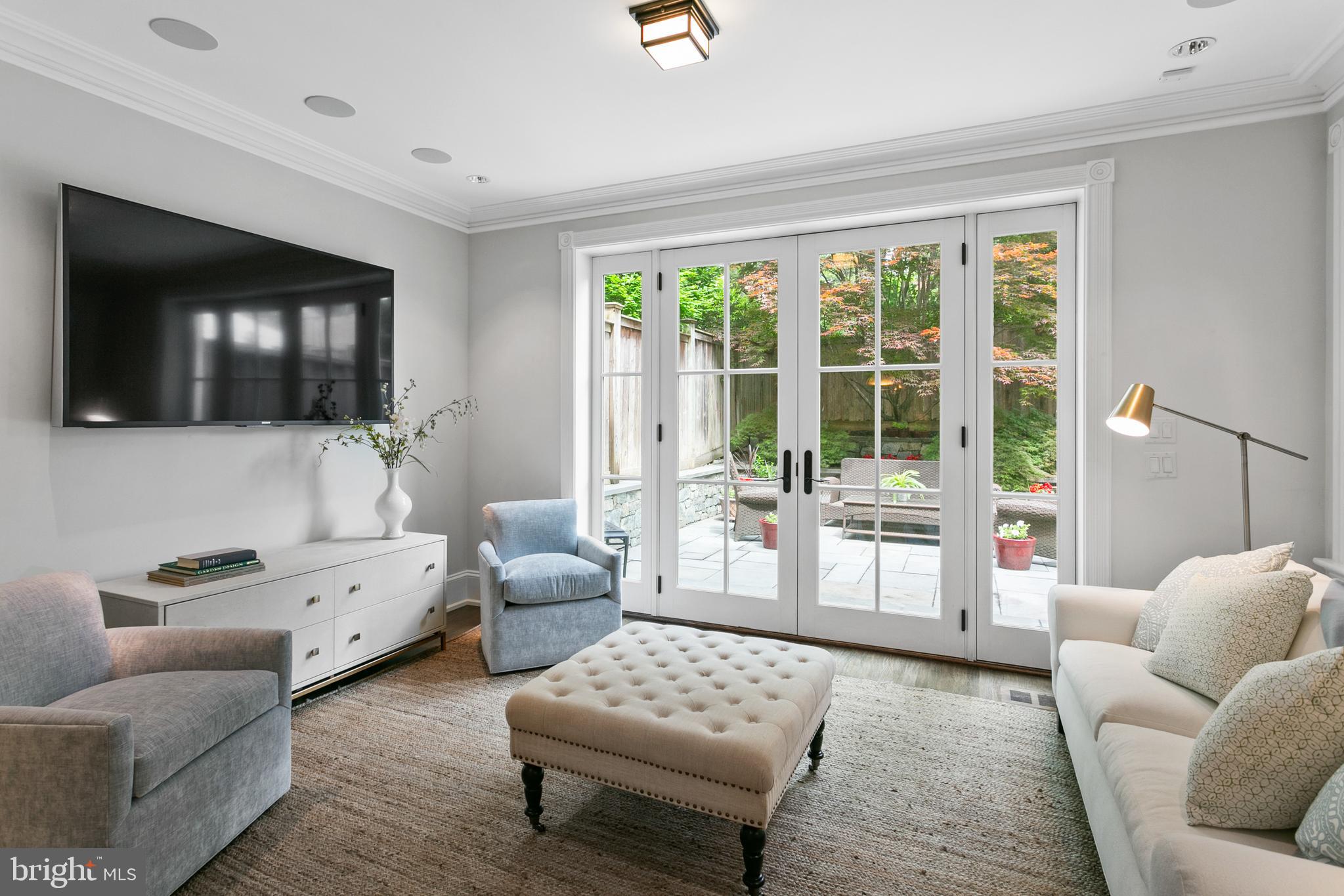 3127 P Street Northwest Washington, DC 20007 - Photo 10 of 32 Family Room off Kitchen