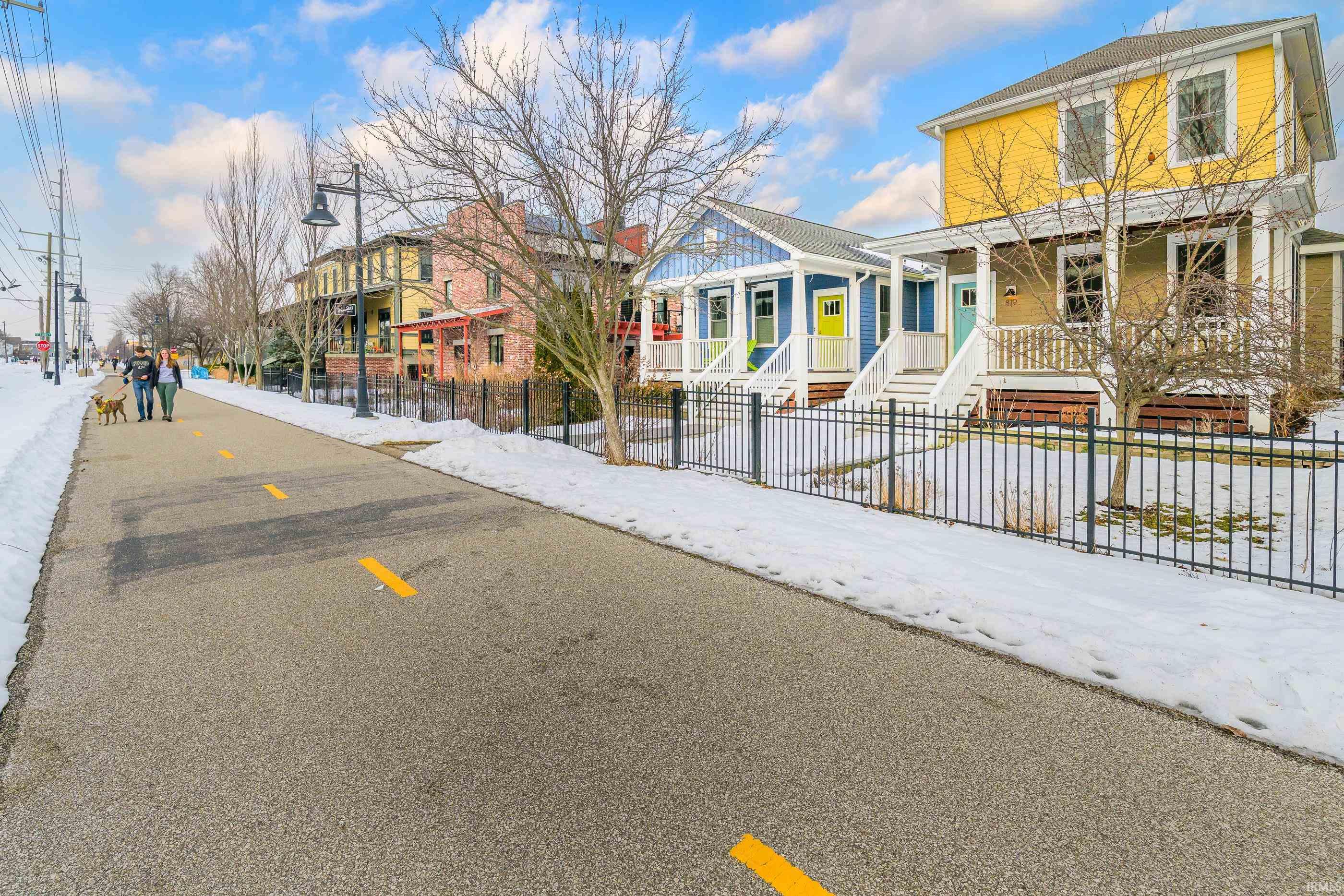 819 South Morton Street Bloomington, IN 47403 - Photo 4 of 36