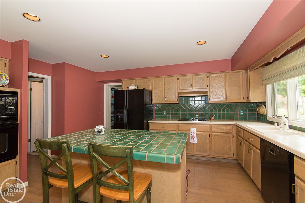 1915 Independence Court Rochester Hills, MI 48306 - Photo 24 of 33