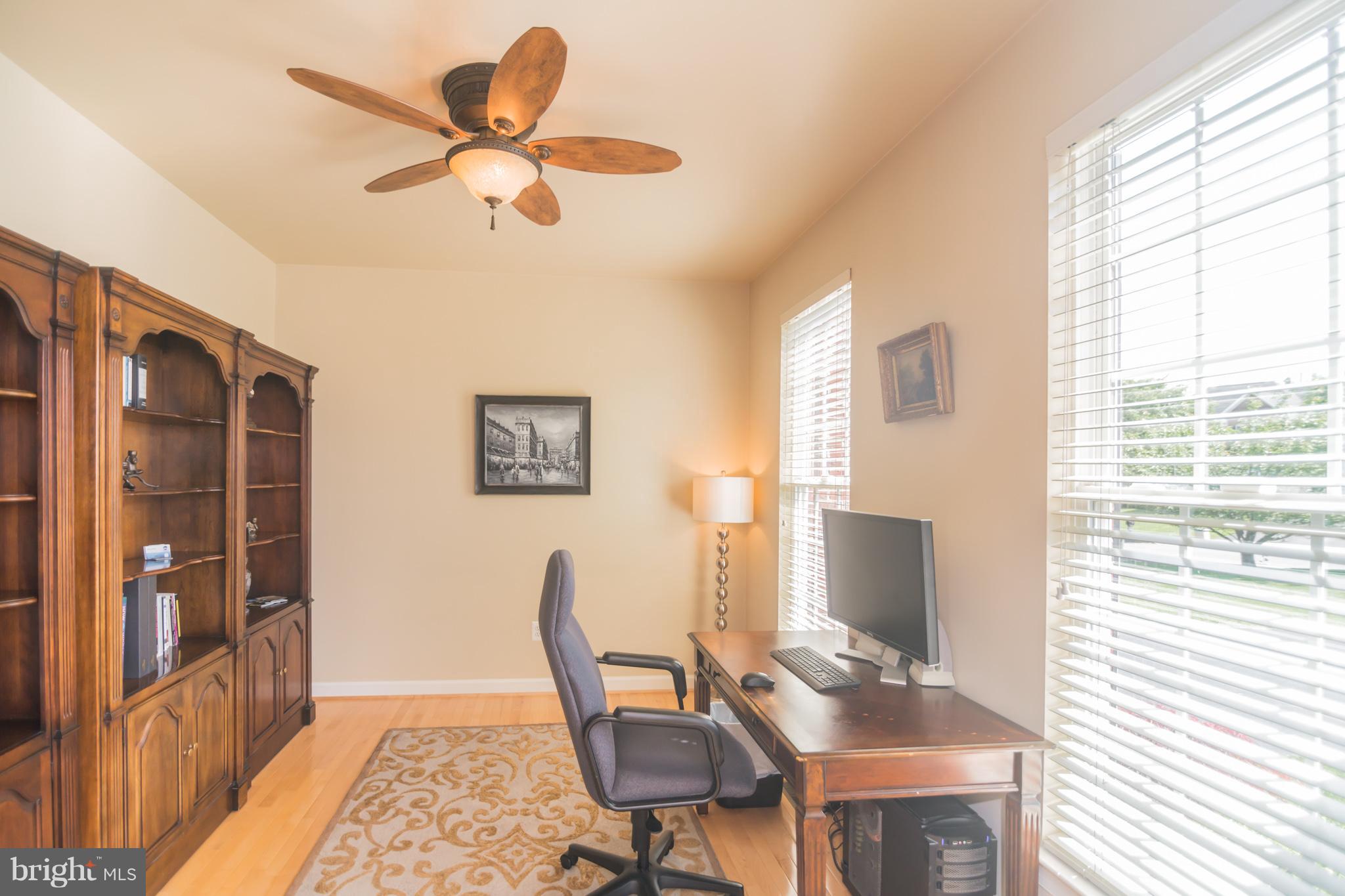 13942 Bromfield Road Germantown, MD 20874 - Photo 13 of 30 Den Office