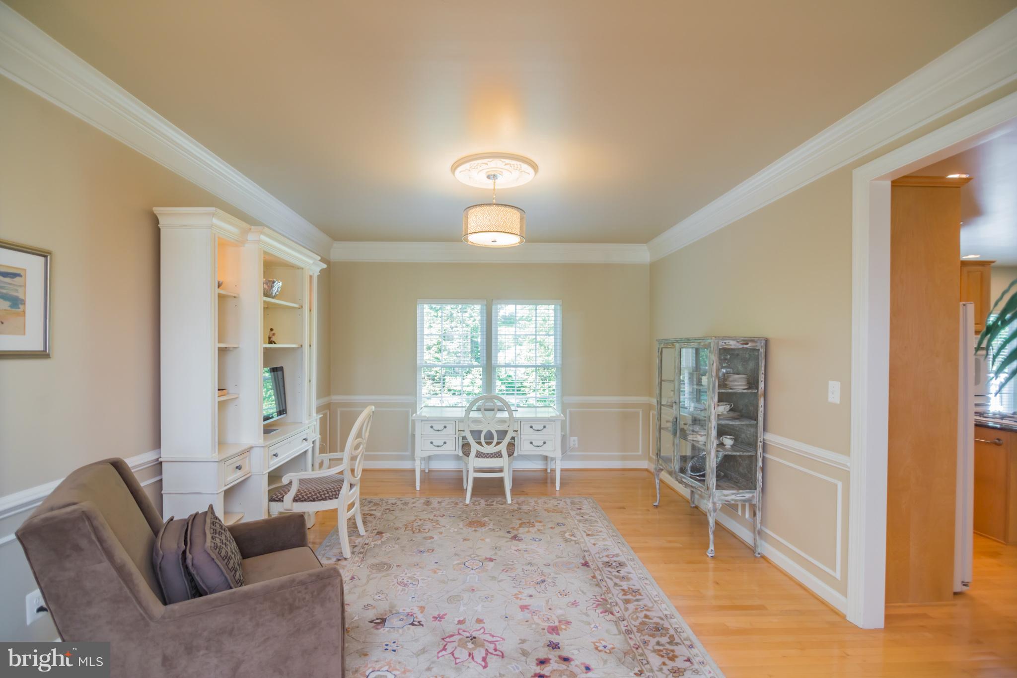 13942 Bromfield Road Germantown, MD 20874 - Photo 5 of 30 Dining Room