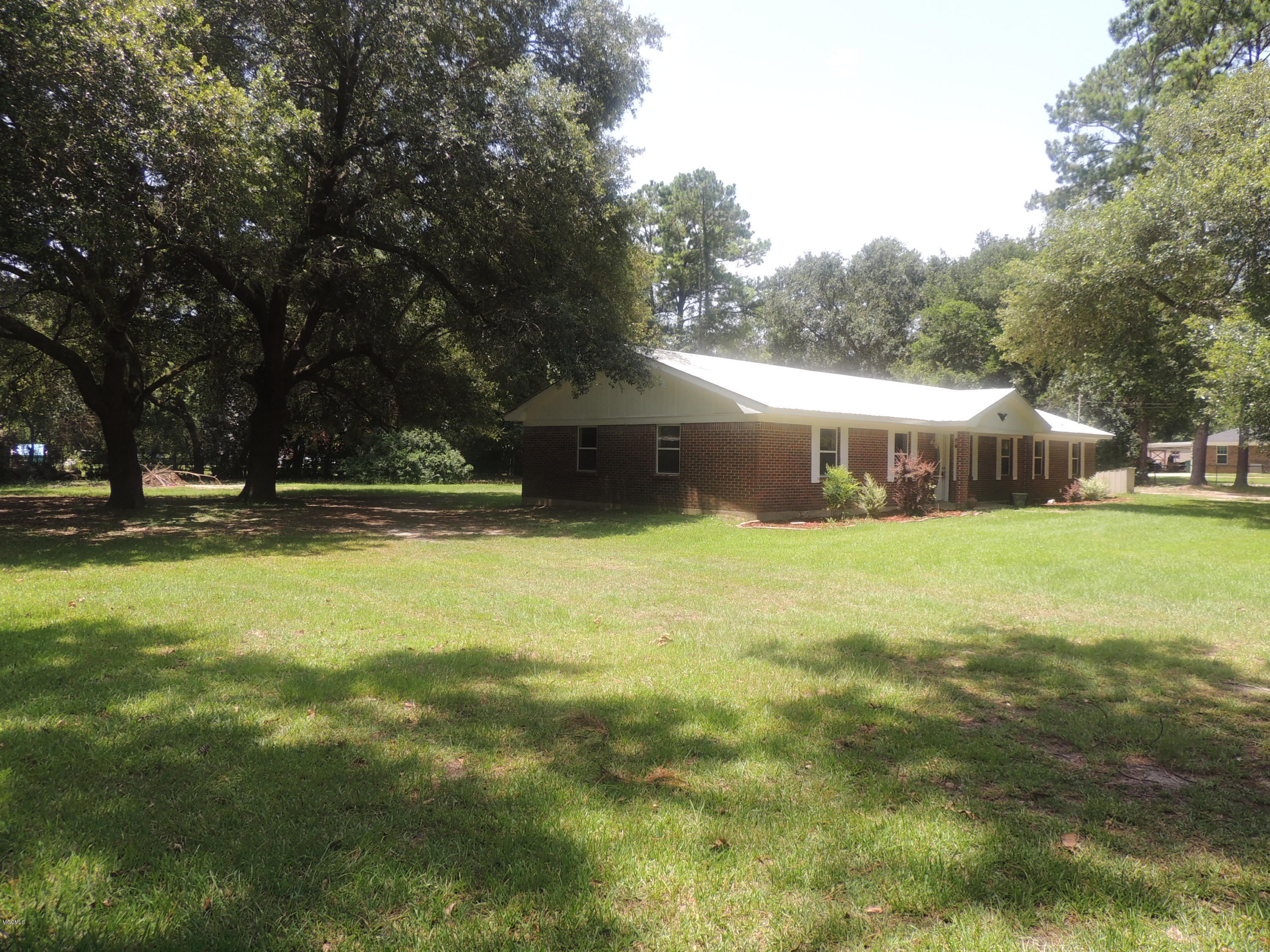 6100 Tolar Road Moss Point, MS 39562 - Photo 30 of 40 DSCN9311
