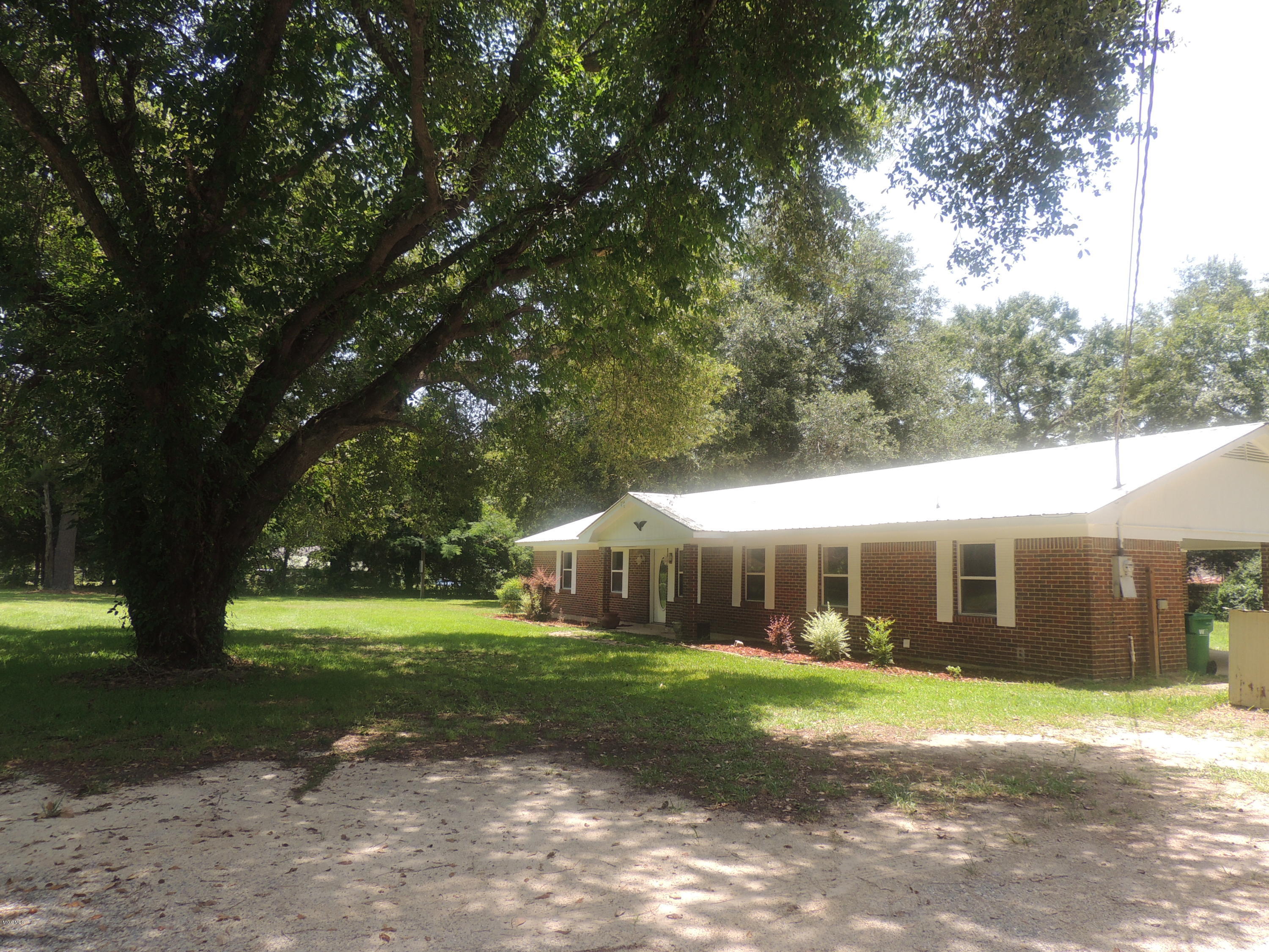 6100 Tolar Road Moss Point, MS 39562 - Photo 36 of 40 DSCN9339