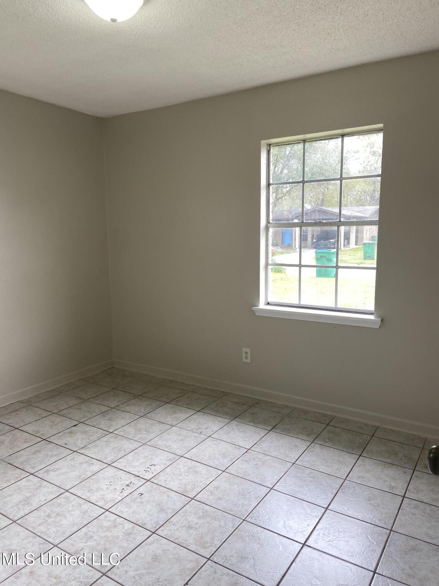 5610 Rose Drive Moss Point, MS 39563 - Photo 13 of 15 IMG_1299