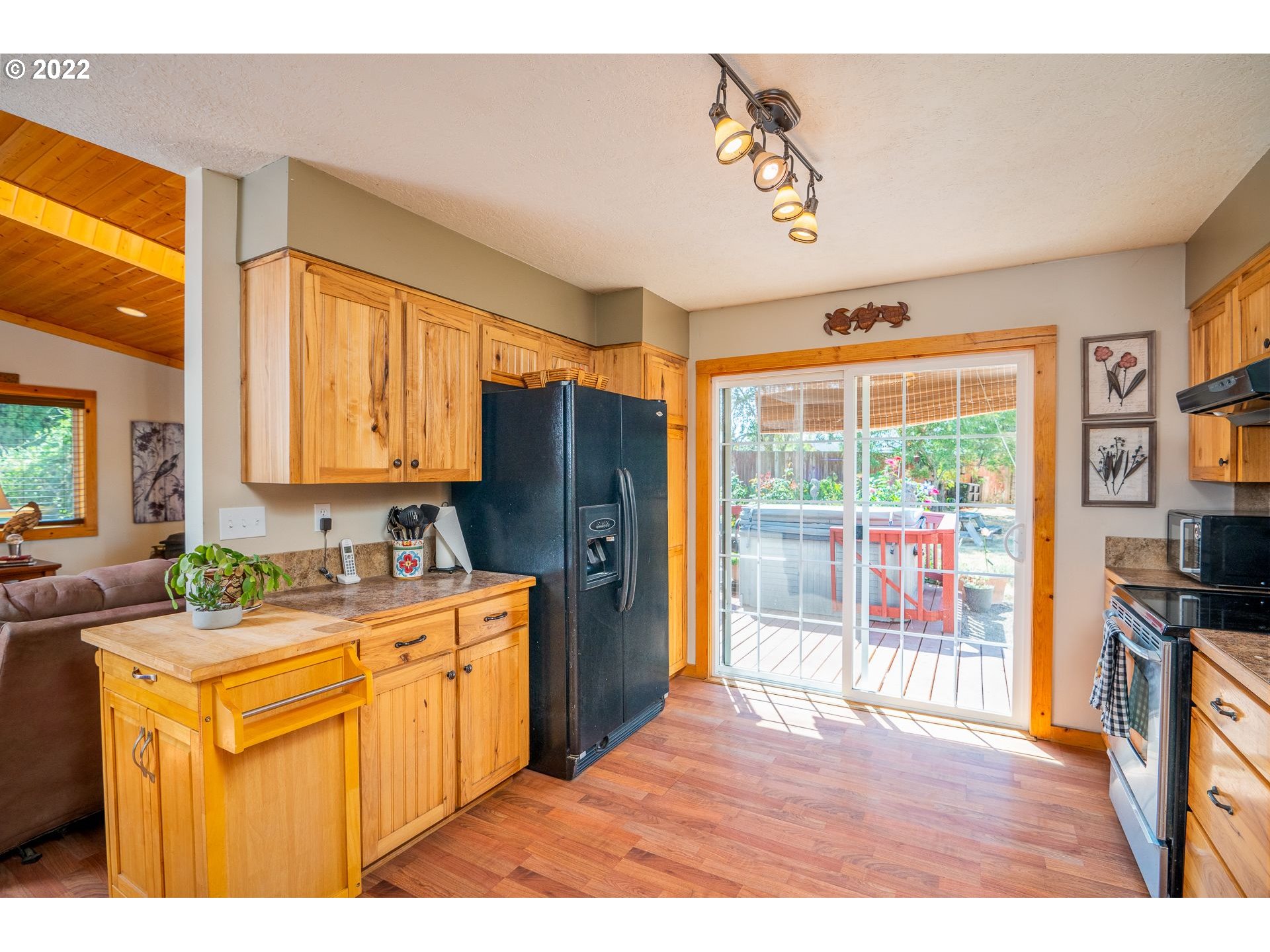 4297 Southwest Dilley Road Forest Grove, OR 97116 - Photo 4 of 28