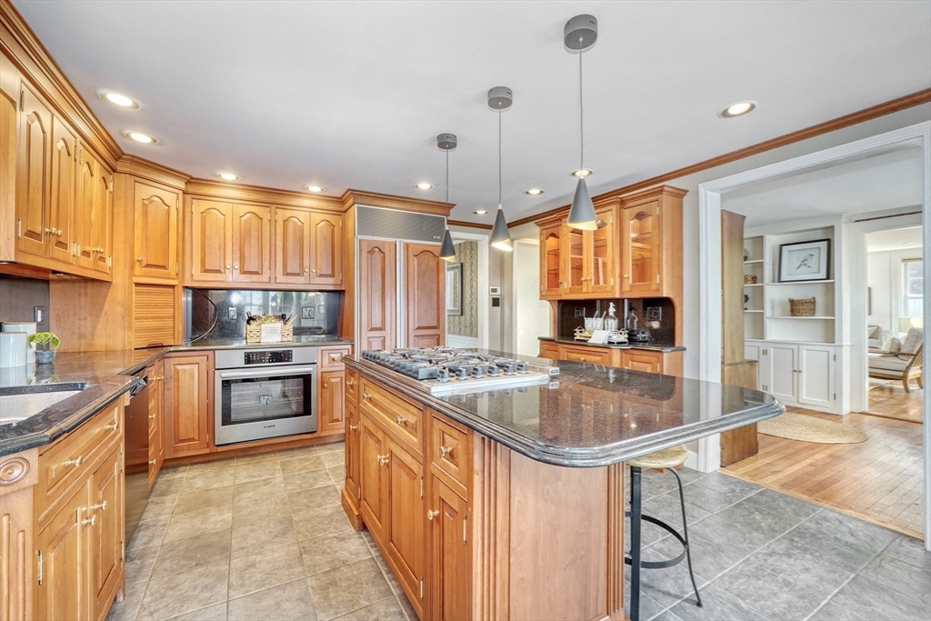 46 Country Club Road Melrose, MA 02176 - Photo 15 of 41 Gallery Image 15