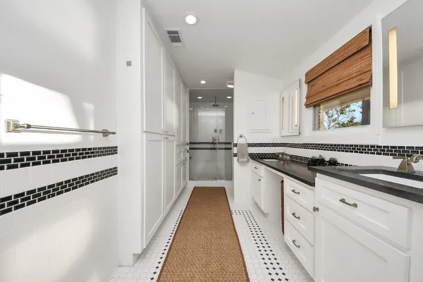 $4,000 | 411 Venice Street, Sugar Land, TX 77478