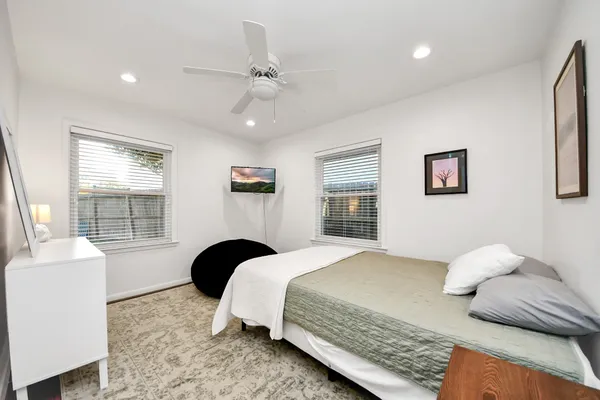 $3,600 | 411 Venice Street, Sugar Land, TX 77478