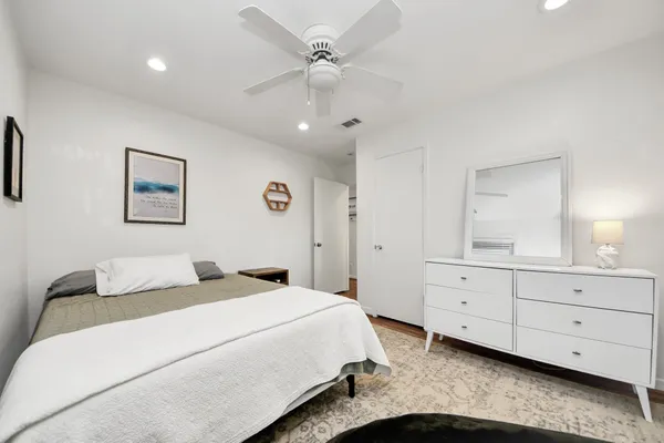 $3,600 | 411 Venice Street, Sugar Land, TX 77478