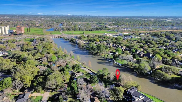 $4,000 | 411 Venice Street, Sugar Land, TX 77478