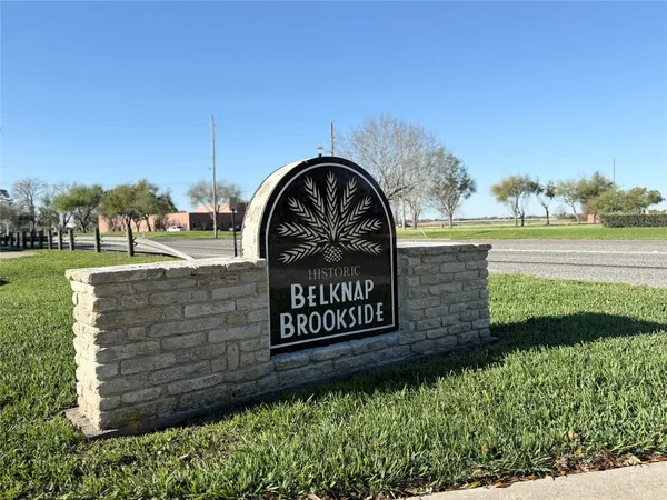 $4,000 | 411 Venice Street, Sugar Land, TX 77478