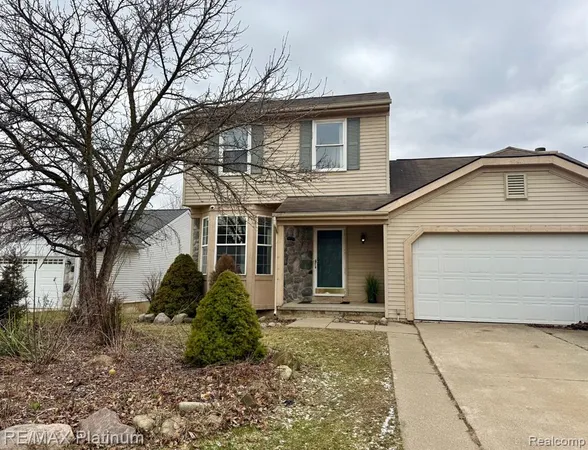 $2,800 | 1923 Andover Boulevard, Howell, MI 48843