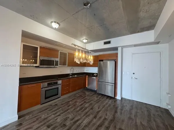 $3,500 | 3470 East Coast Avenue, Unit H0505, Miami, FL 33137