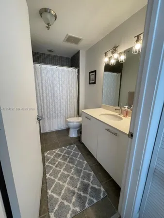 $3,500 | 3470 East Coast Avenue, Unit H0505, Miami, FL 33137