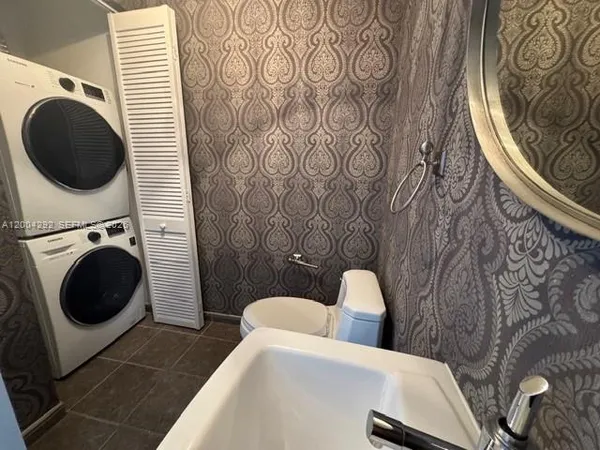 $3,500 | 3470 East Coast Avenue, Unit H0505, Miami, FL 33137