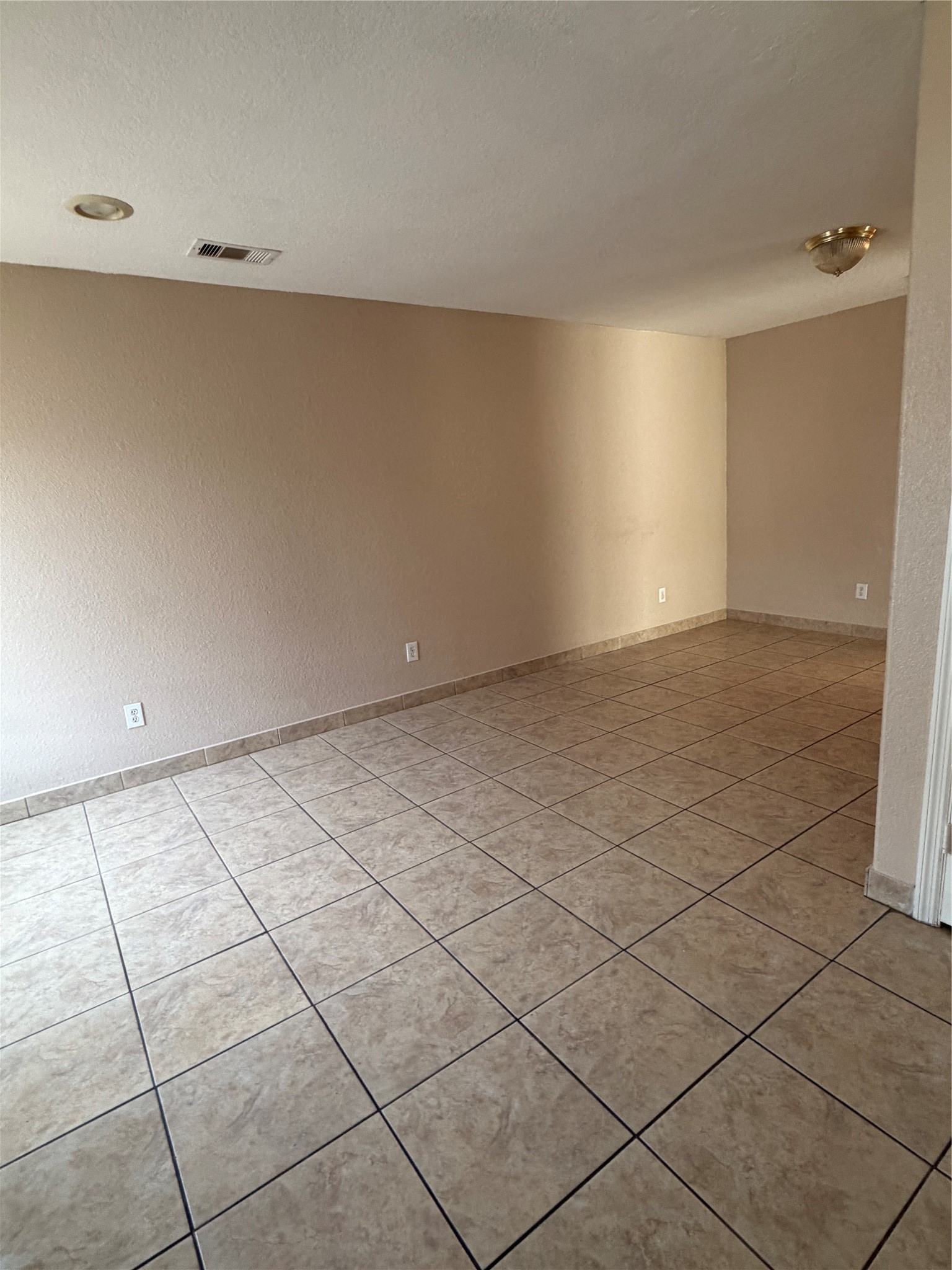 13230 Montclair Point Court Houston, TX 77047 - Photo 10 of 16