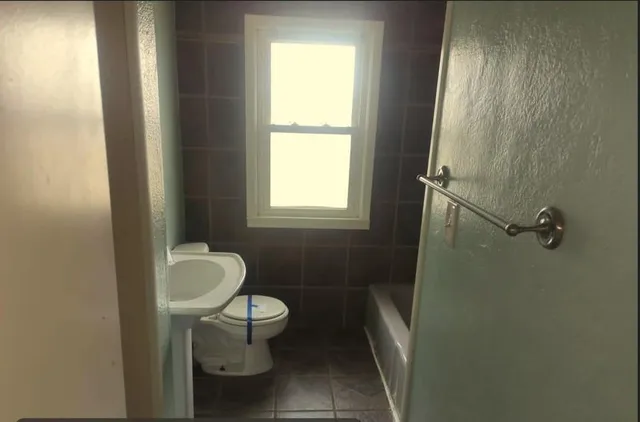 $225,000 | 407 West 29th Street, Higginsville, MO 64037