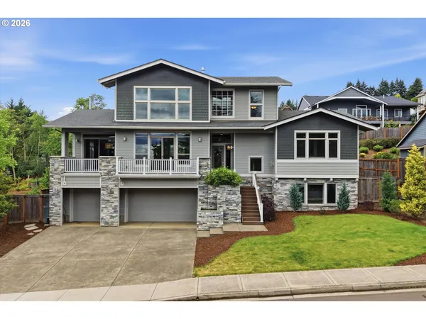 $875,000 | 220 Southwest Dogwood Drive, Dundee, OR 97115