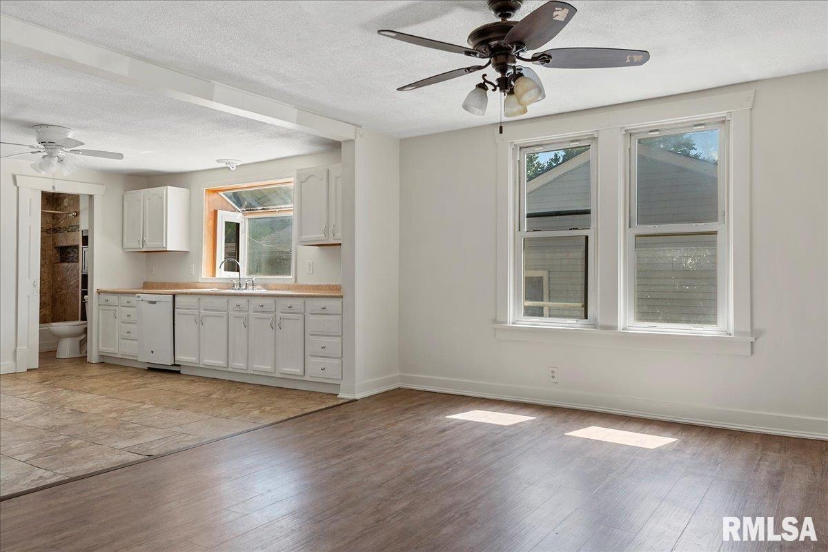 2337 East Converse Street Springfield, IL 62702 - Photo 12 of 35