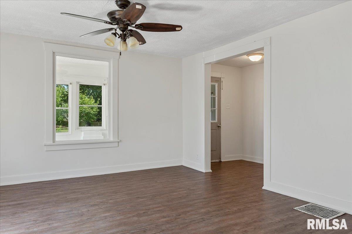 2337 East Converse Street Springfield, IL 62702 - Photo 14 of 35