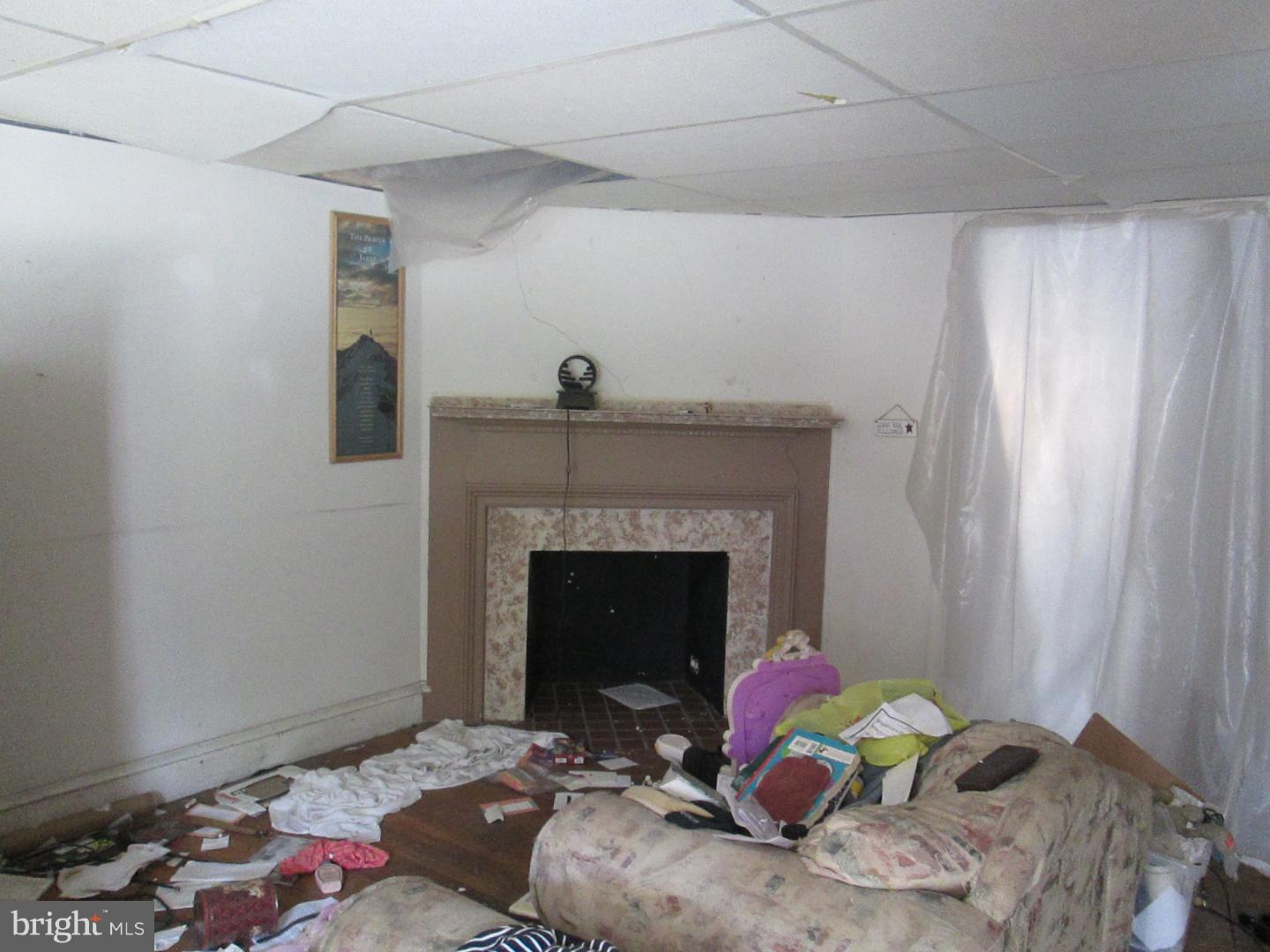 246 Maypole Road Upper Darby, PA 19082 - Photo 2 of 8