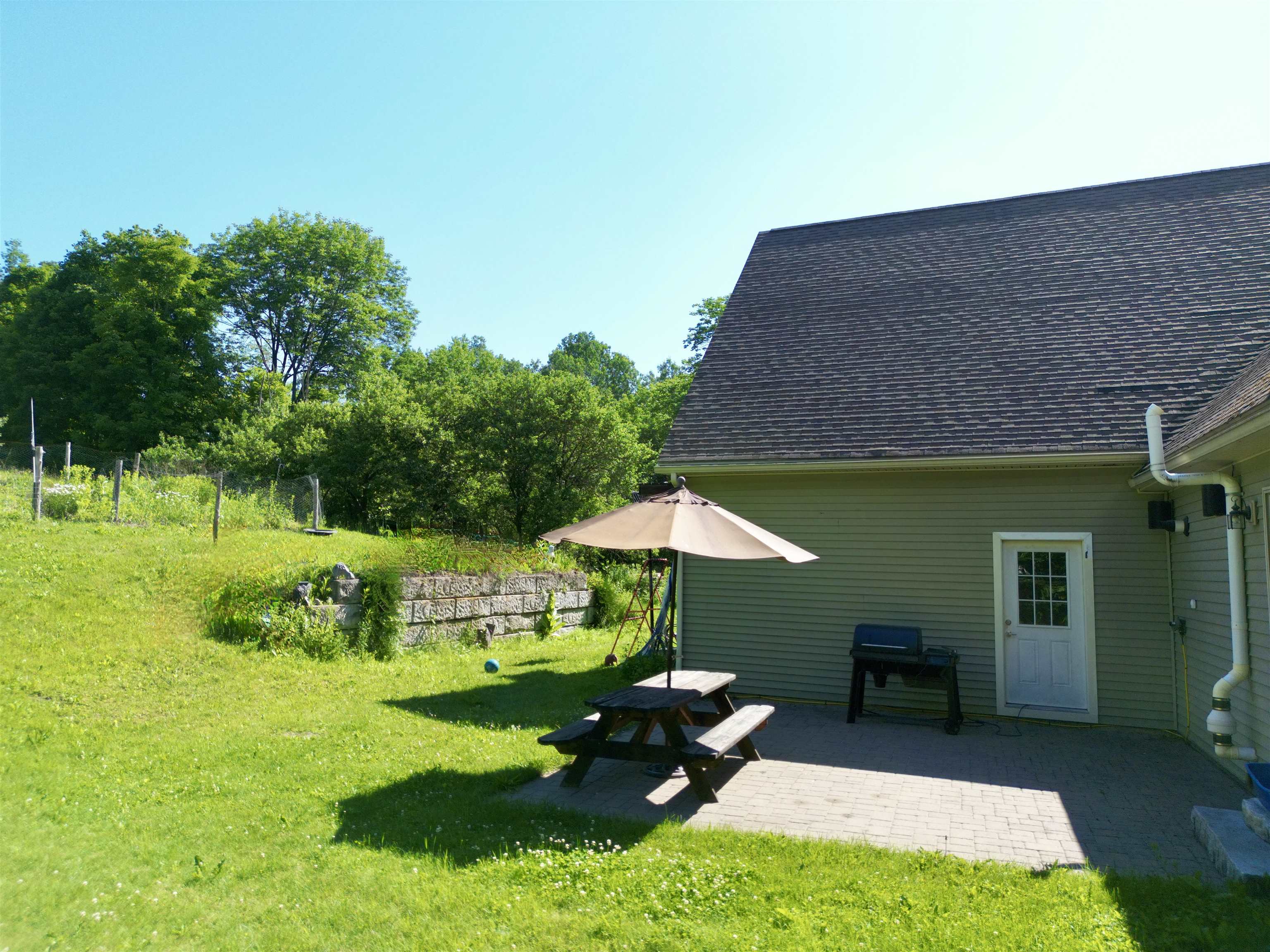 527 Mud Hollow Road Kirby, VT 05824 - Photo 31 of 33