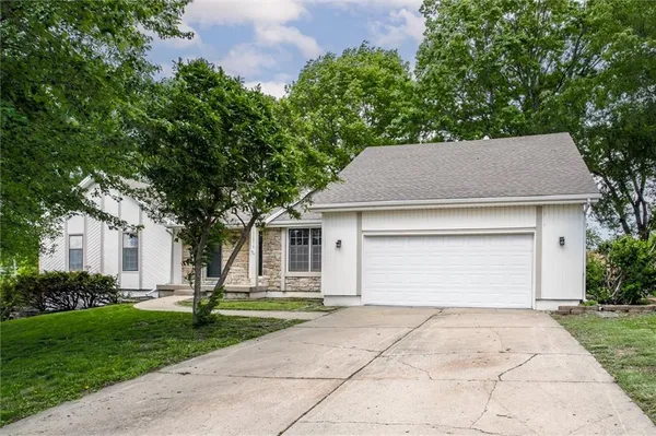 $350,000 | 12816 East 57th Street, Kansas City, MO 64133