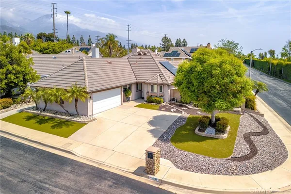 $750,000 | 1986 White Rabbit Trail, Upland, CA 91784