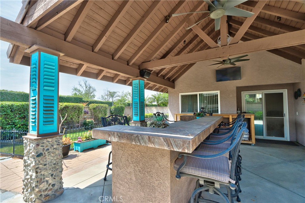 1986 White Rabbit Trail Upland, CA 91784 - Photo 33 of 50 Rear yard- built in bar