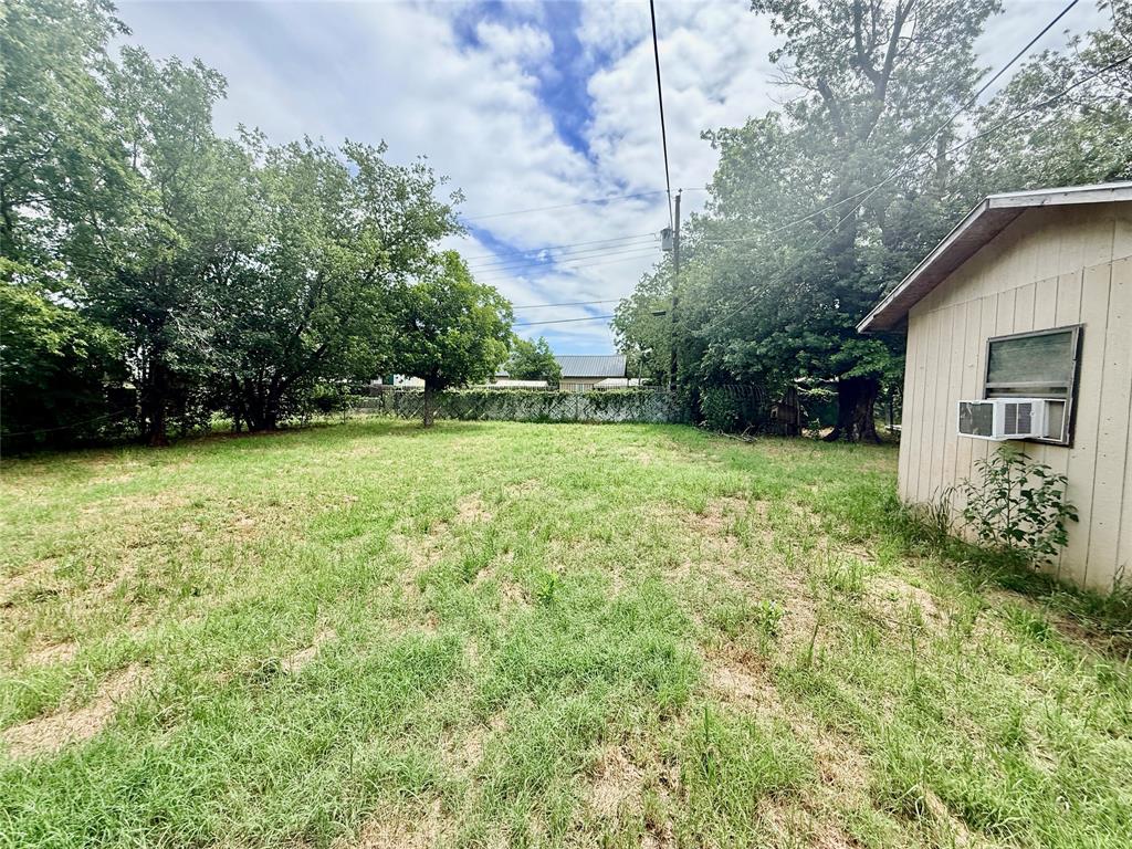 105 Ragland Street Graham, TX 76450 - Photo 29 of 36