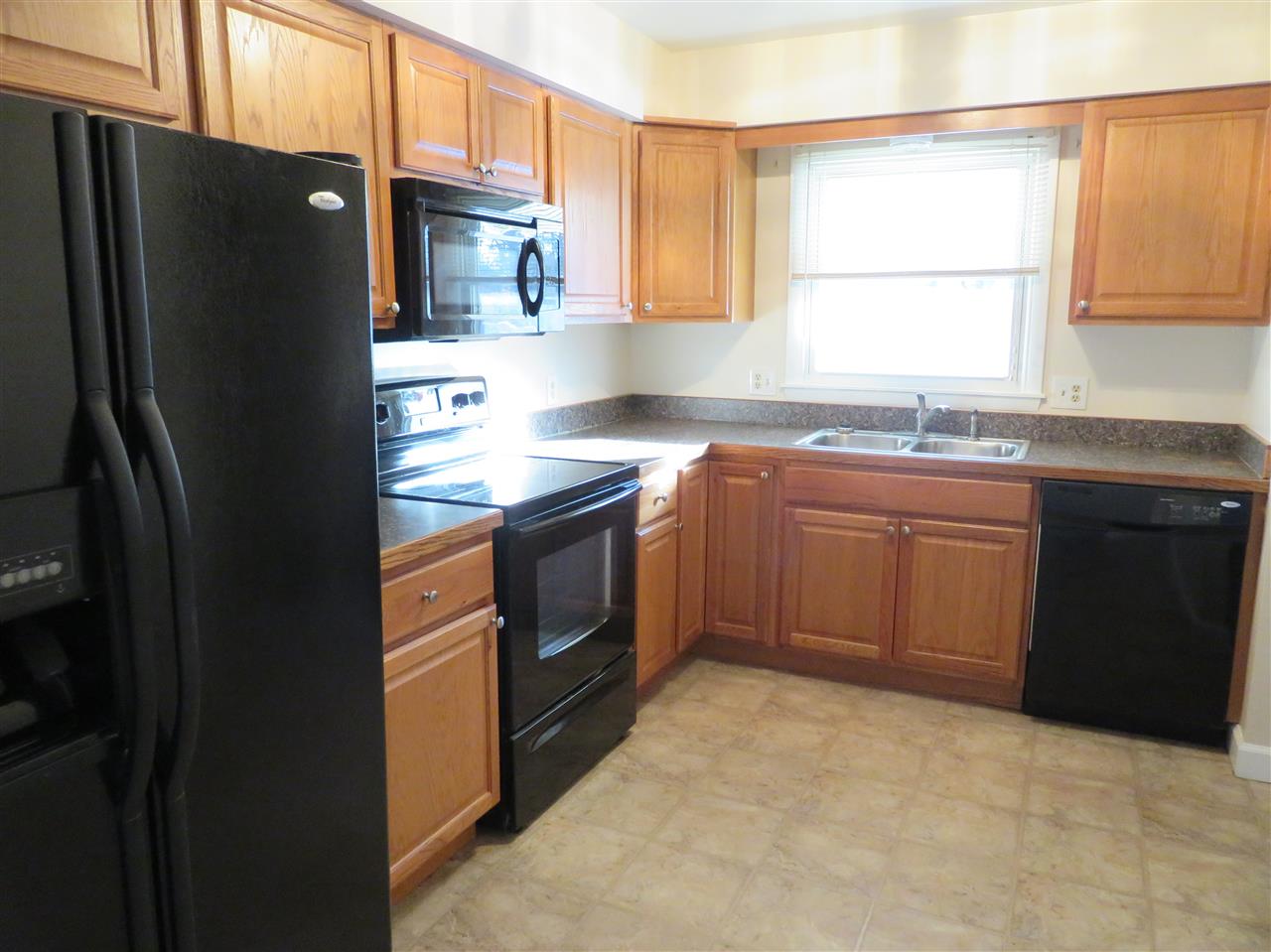 12328 South Beardslee Road Perry, MI 48872 - Photo 2 of 22 31311839-1.JPG