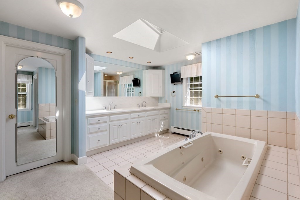 91 Edmunds Road Wellesley, MA 02481 - Photo 16 of 26 Gallery Image 16