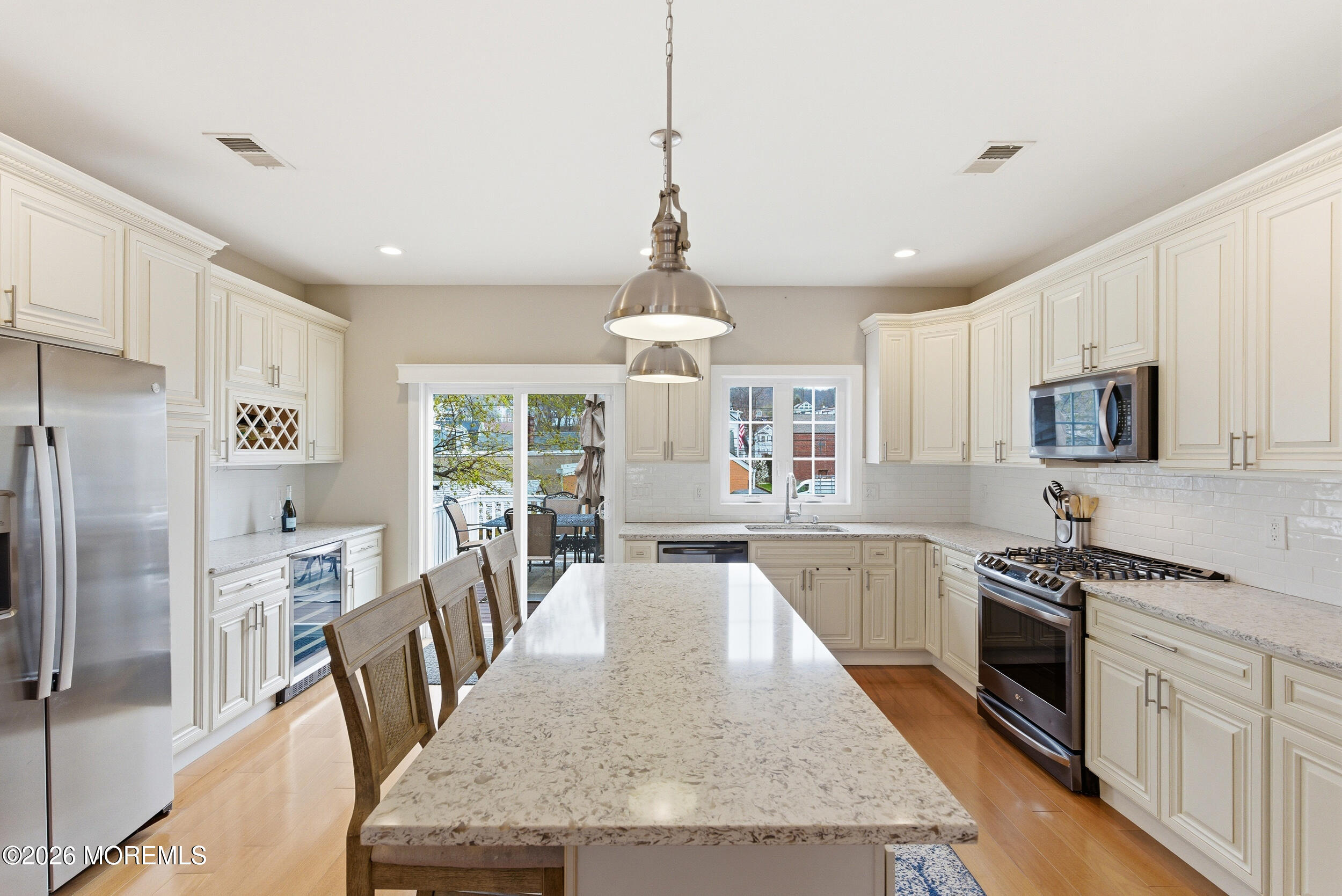 15 4th Street Highlands, NJ 07732 - Photo 12 of 36 020