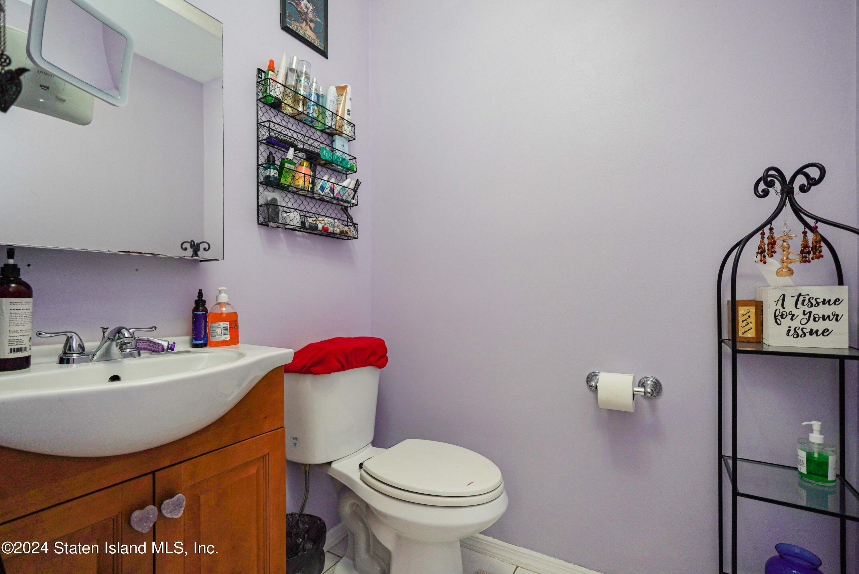 94 Robin Road Staten Island, NY 10305 - Photo 33 of 34 Photo Jul 11 2024, 10 11 47 PM