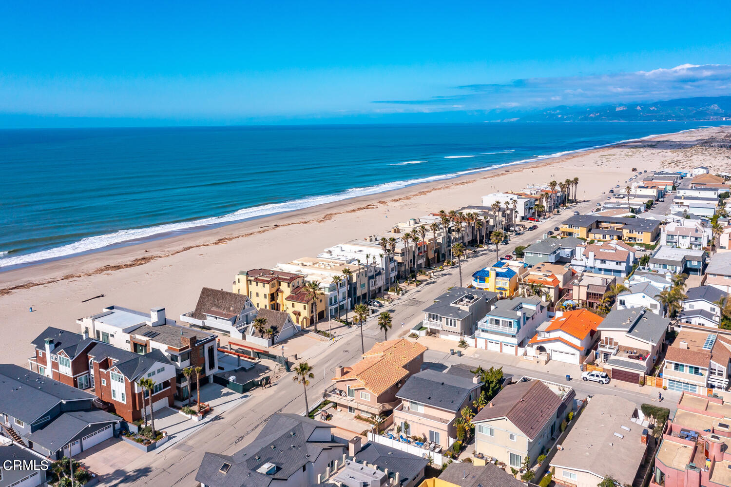 840 Mandalay Beach Road Oxnard, CA 93035 - Photo 33 of 39 a view of an ocean and beach