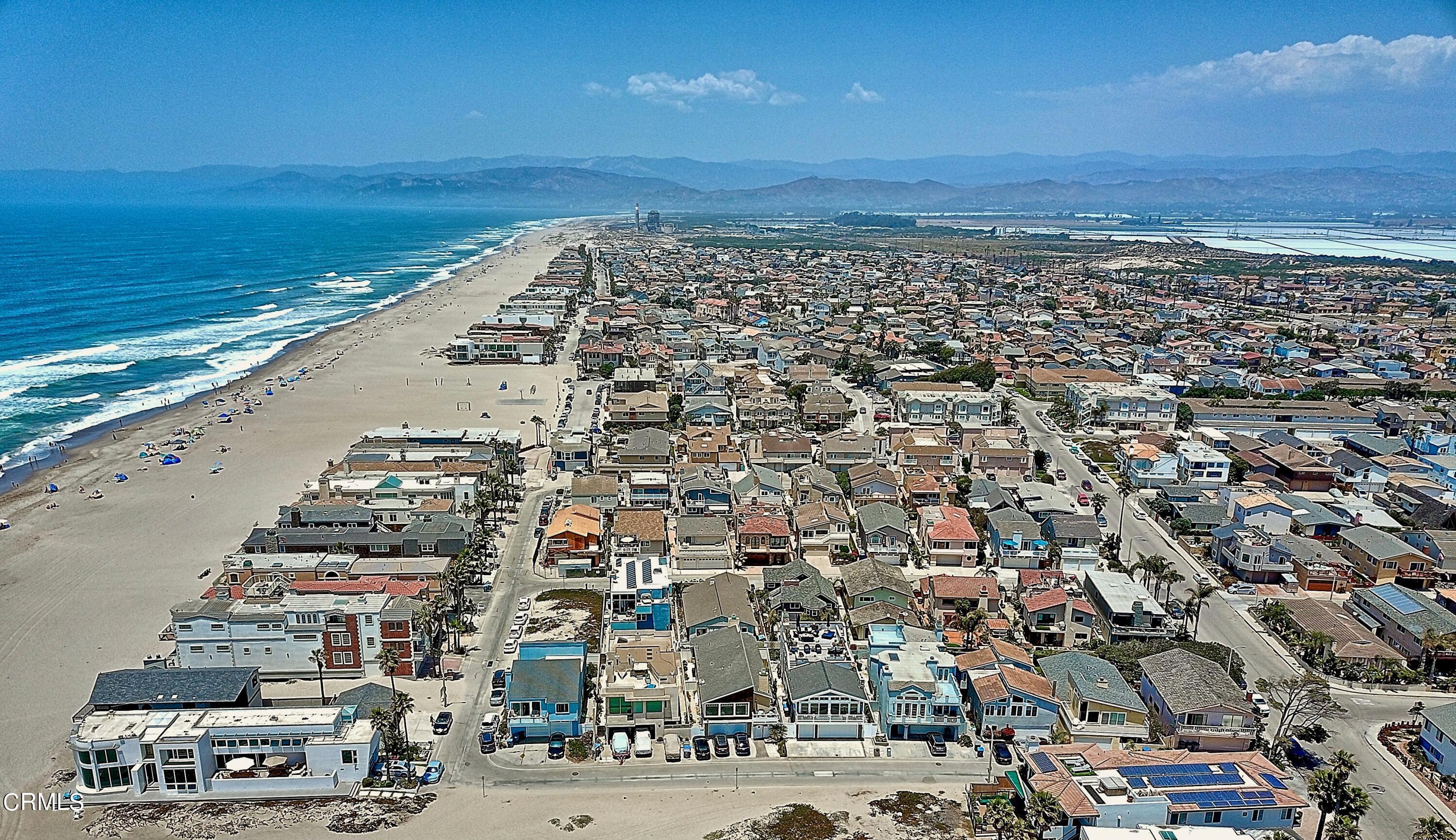 840 Mandalay Beach Road Oxnard, CA 93035 - Photo 35 of 39 a view of city and ocean
