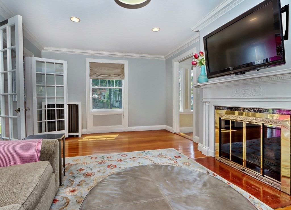 14 Nowell Road Melrose, MA 02176 - Photo 5 of 41